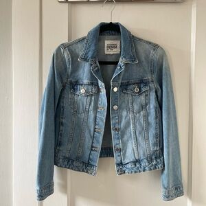 Women’s Zara Light Blue Denim Jacket (XS)